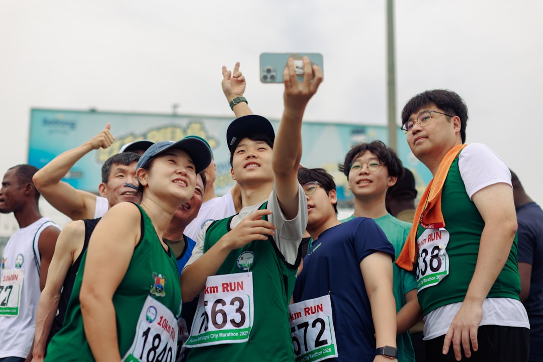 Crew running together